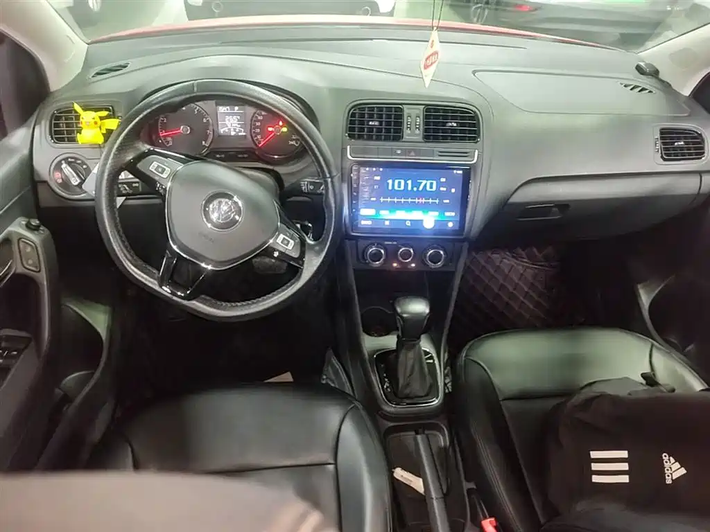 Volkswagen Polo 2016 1.4L Automatic Trend фото 15