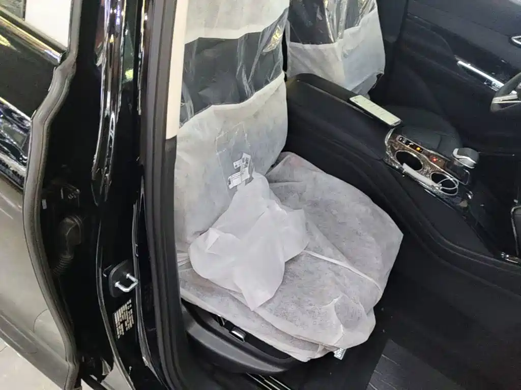 Hongqi HS3 PHEV 2026 2024 PHEV 115km Power Edition