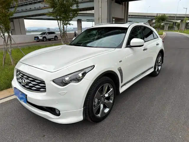  Infiniti Infiniti FX 2011 FX35 Standard