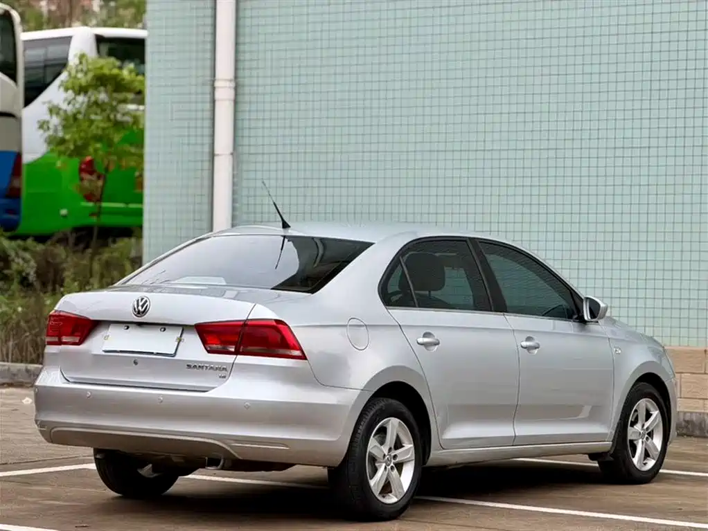 Volkswagen Santana 2013 1.6L Automatic Comfort Edition фото 11