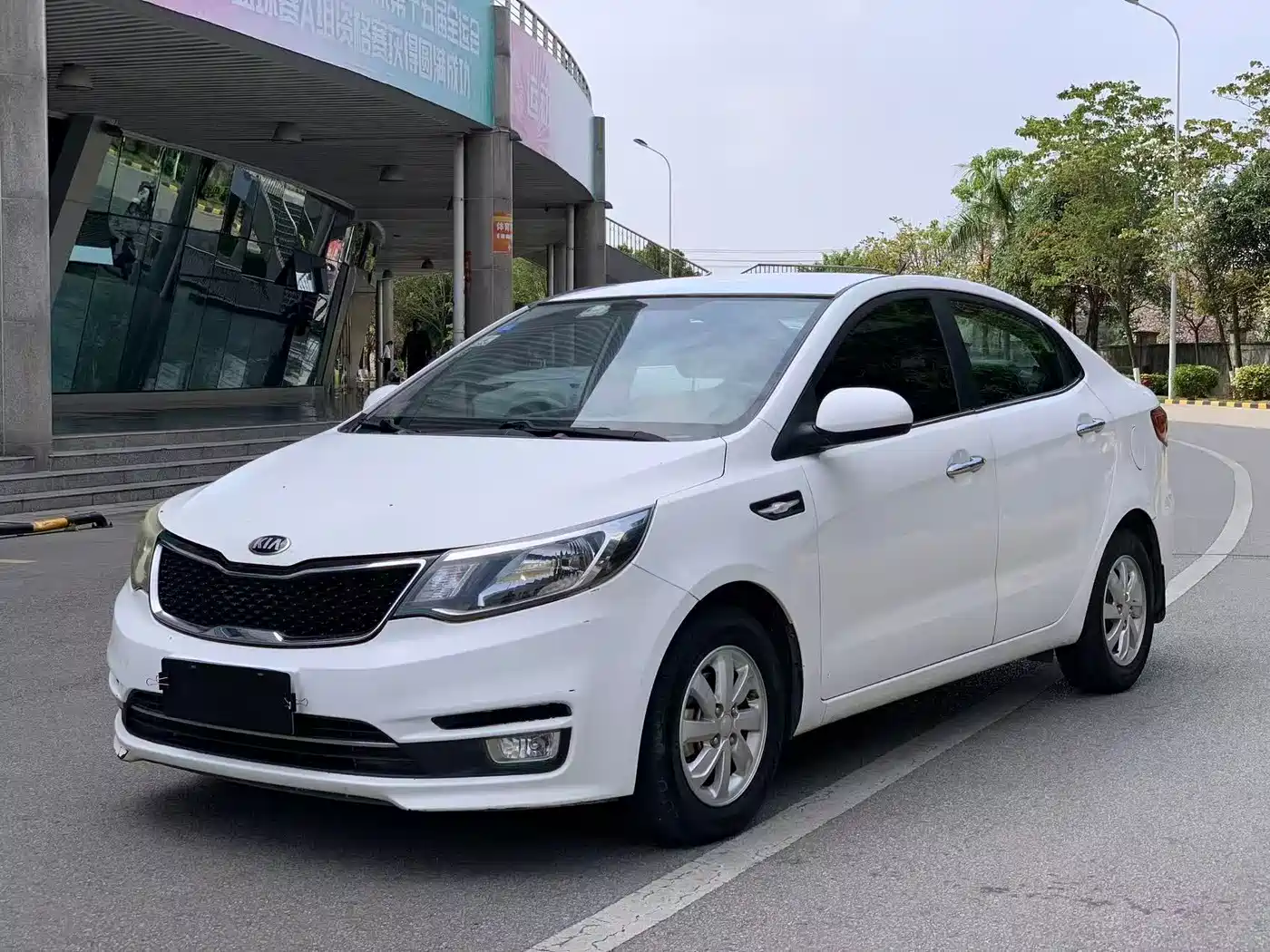 KIA K2