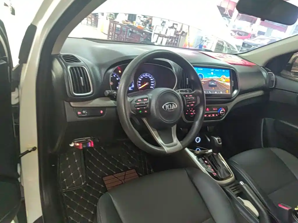 KIA KX3 PROUD RUN