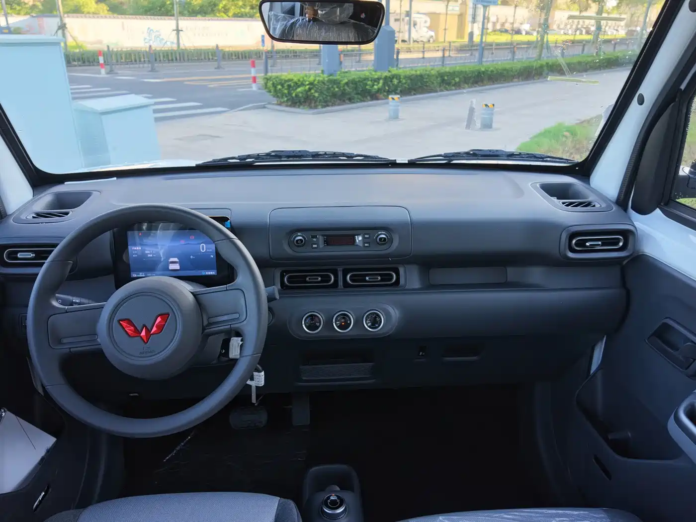 Wuling Motors Wuling Zhiguang NEV 2026 2025 Model 305km Base Version
