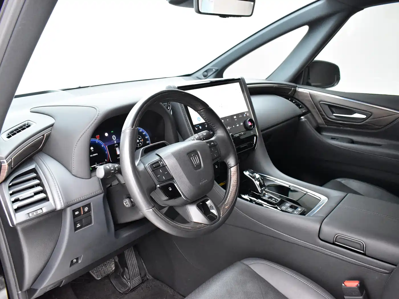 Toyota Vellfire 2024 Crown Hybrid 2.5L Executive Premium Edition фото 12