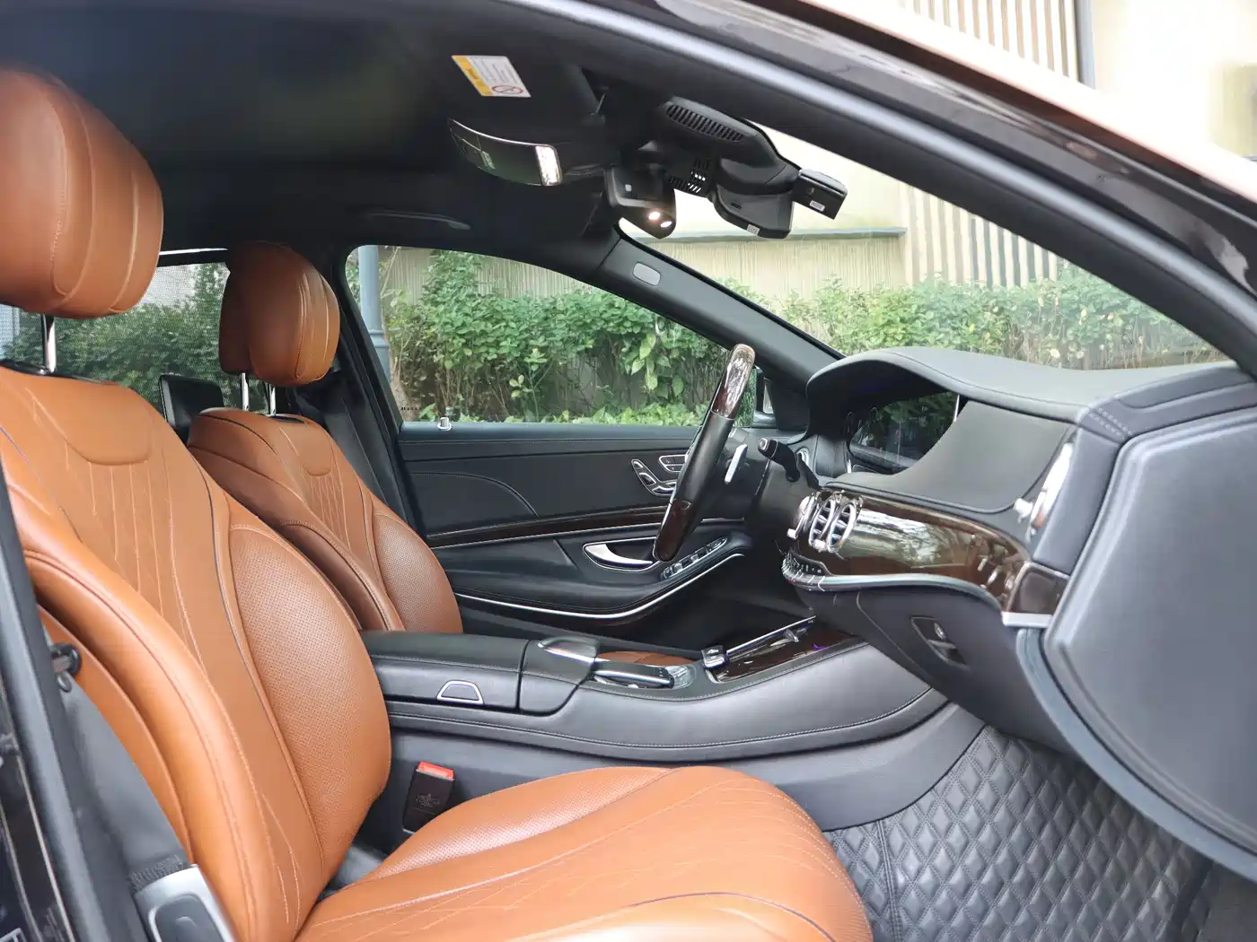 Mercedes-Benz Maybach S-Class 2020 S 450 4MATIC Collector's Edition фото 24