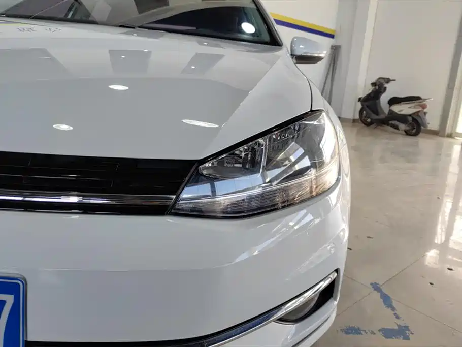 Volkswagen Golf 2020 280TSI DSG Comfort фото 5