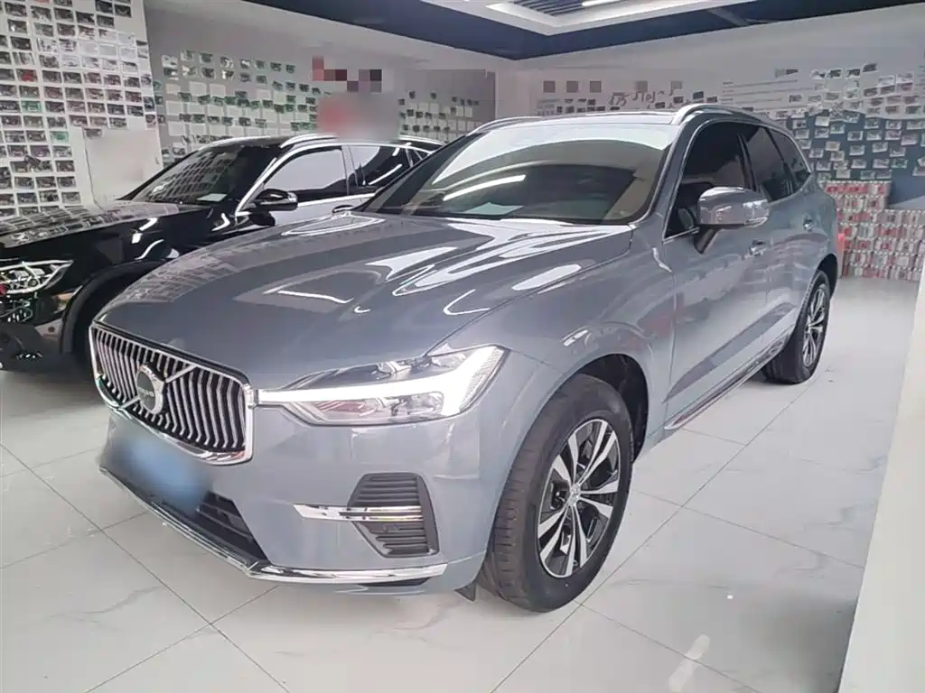 Volvo XC60 2024 B5 AWD Zhiyi Luxury Edition