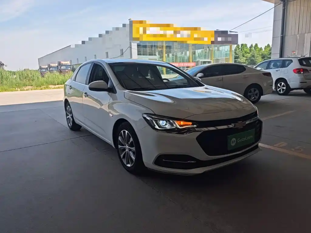 CHEVROLET CRUZE
