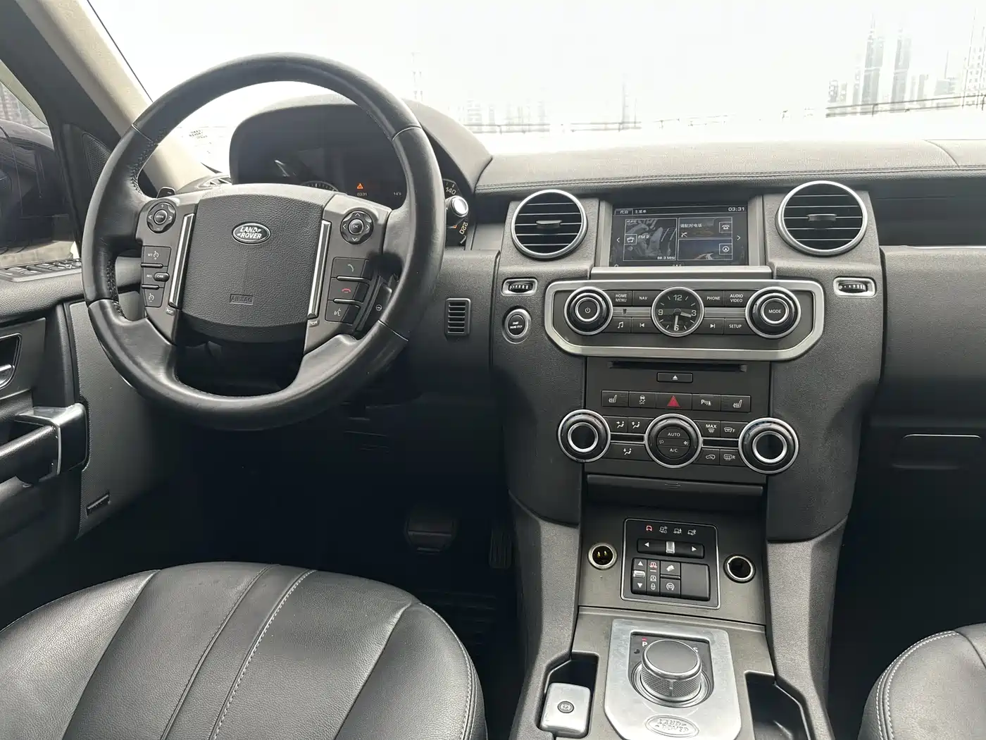 Фото 10 - Land Rover Discovery