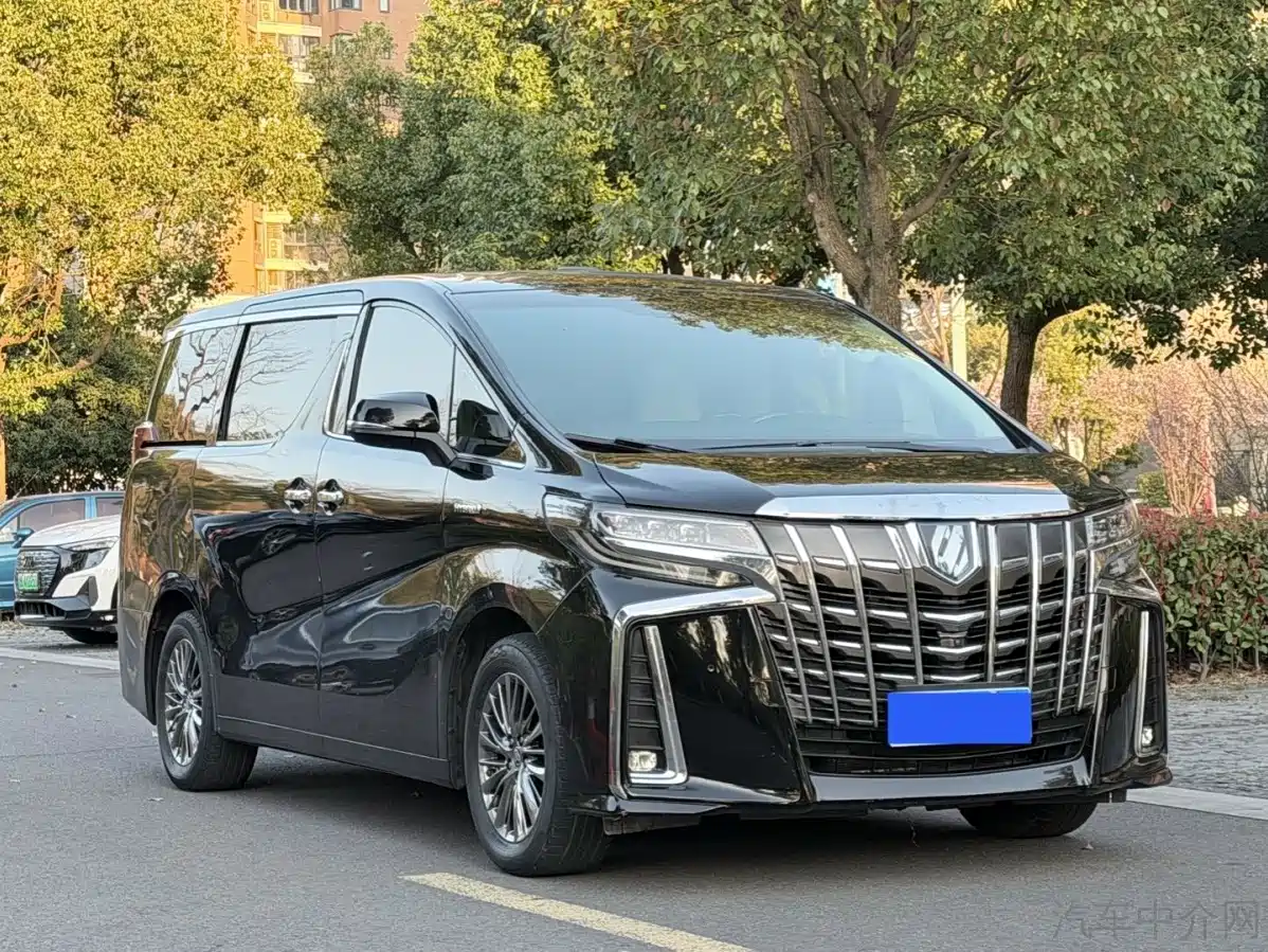 Toyota Vellfire 2019 Hybrid 2.5L HV Premium Edition фото 3