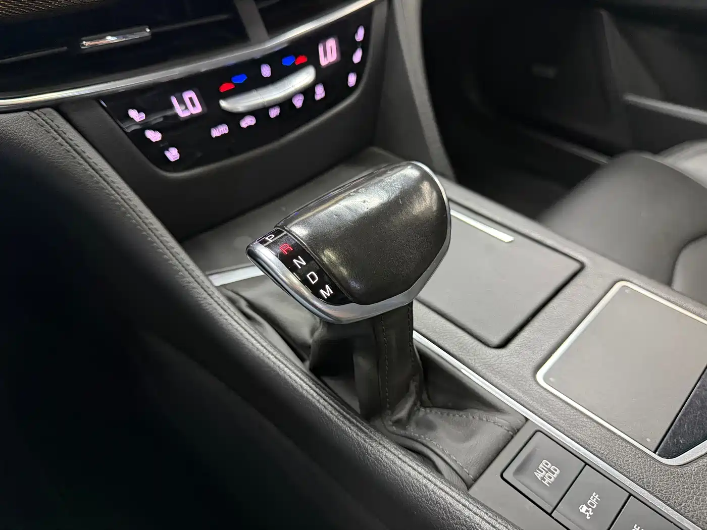 Фото 17 - Cadillac CT6