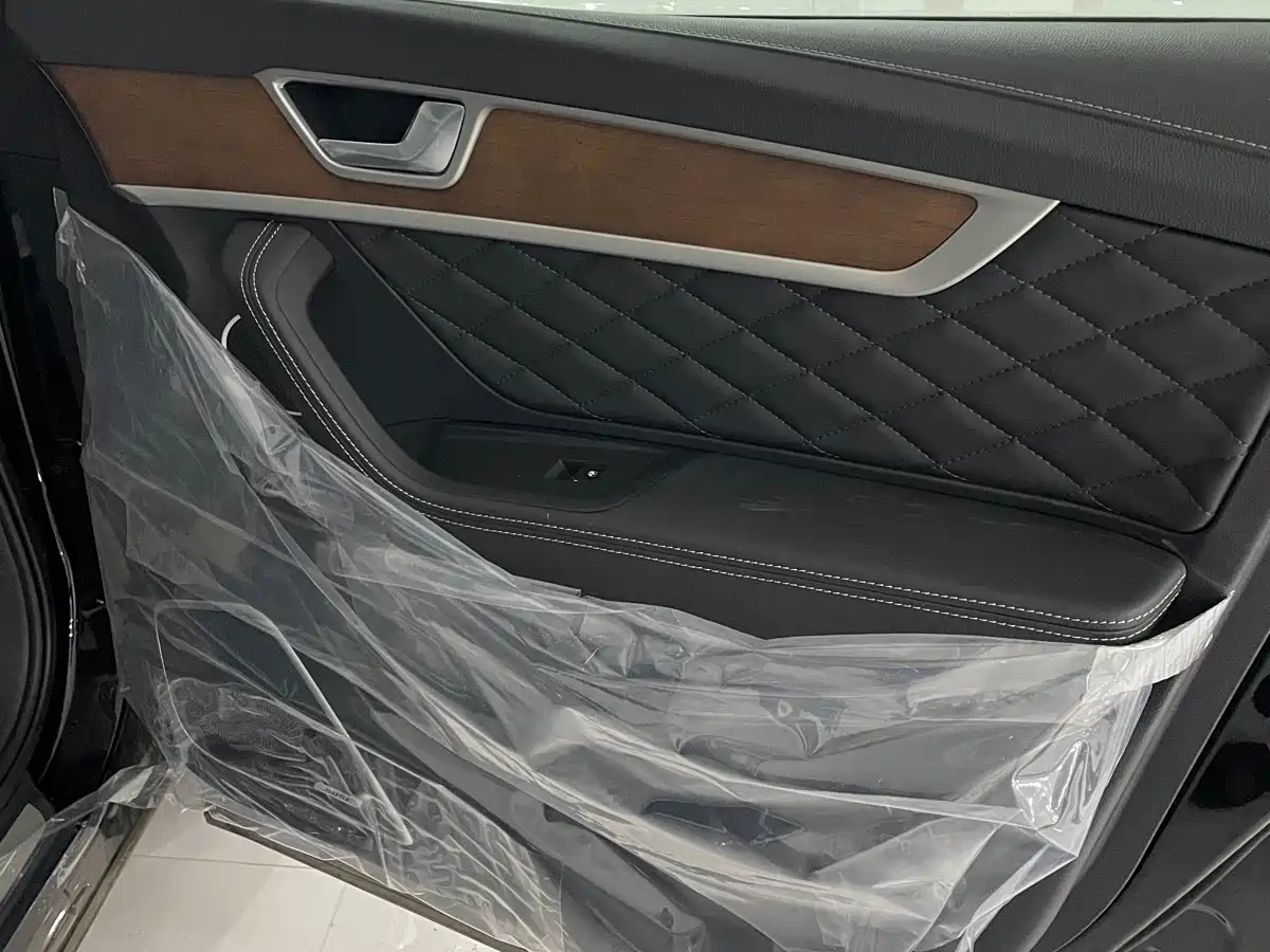Hongqi HS7 2022 3.0T Automatic 4WD ZhiLian QiChang Edition 5-seater фото 32