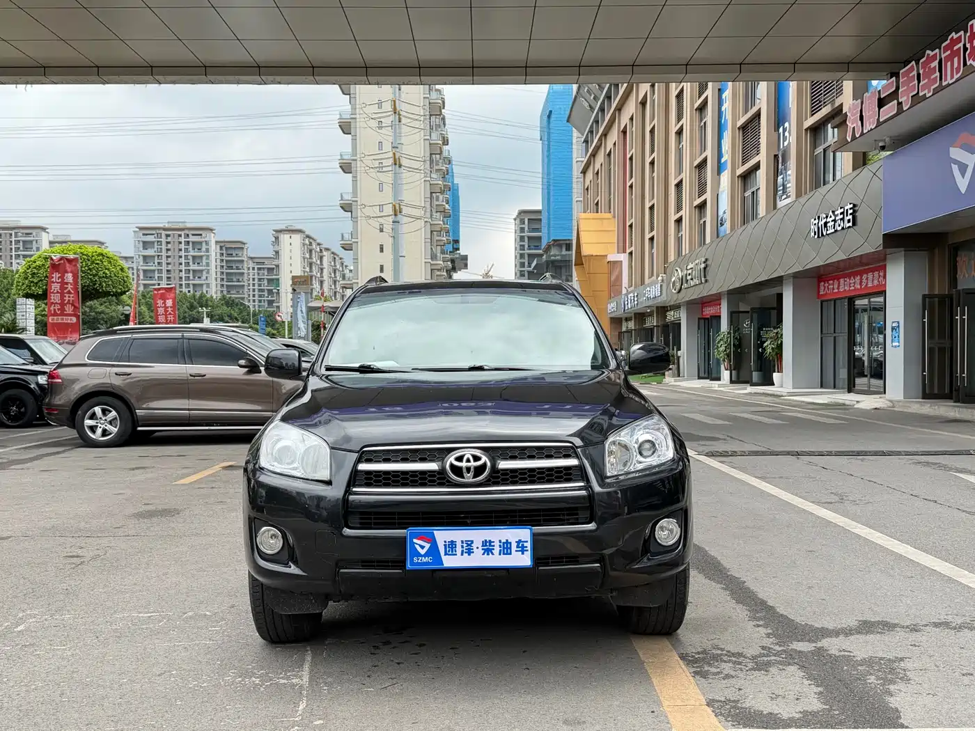 Toyota RAV4 Rongfang 2011 2.0L Automatic Luxury Edition фото 2