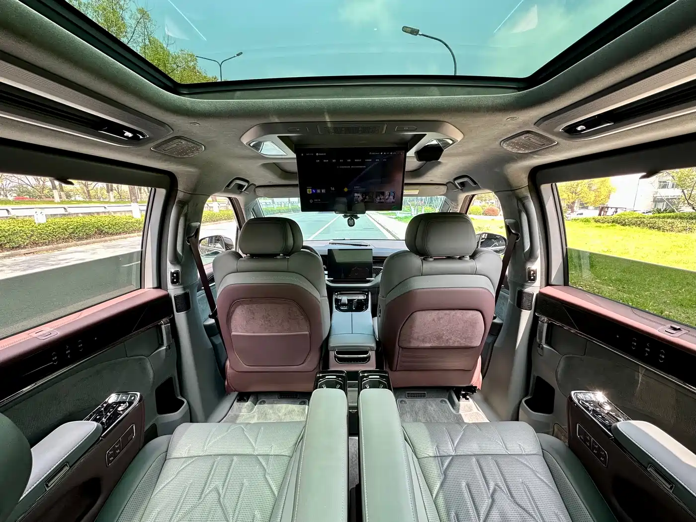 ZEEKR EXTREME KRYPTON 009