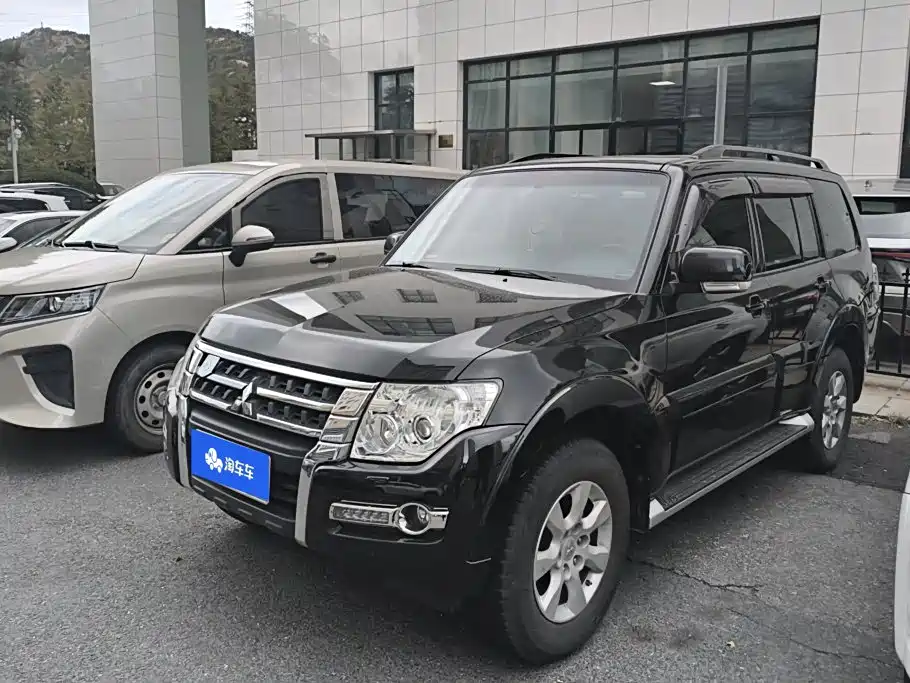 Mitsubishi Pajero (Import) 2019 — пригон из Китая