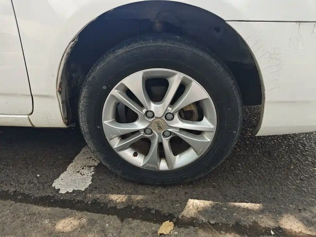 Photo 8 - BYD F3