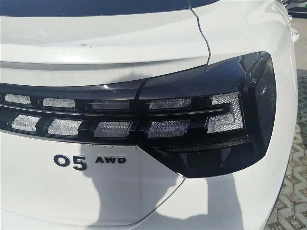Lynk & Co 05 2020 2.0TD 4WD Halo Edition фото 8