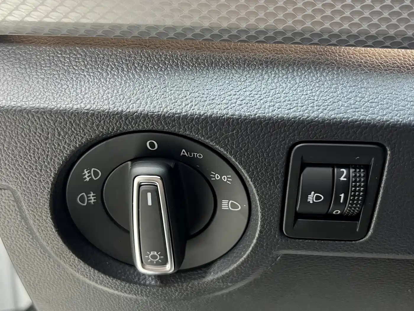 Volkswagen Tanying 2021 1.5L Automatic Smart Connect Edition фото 8