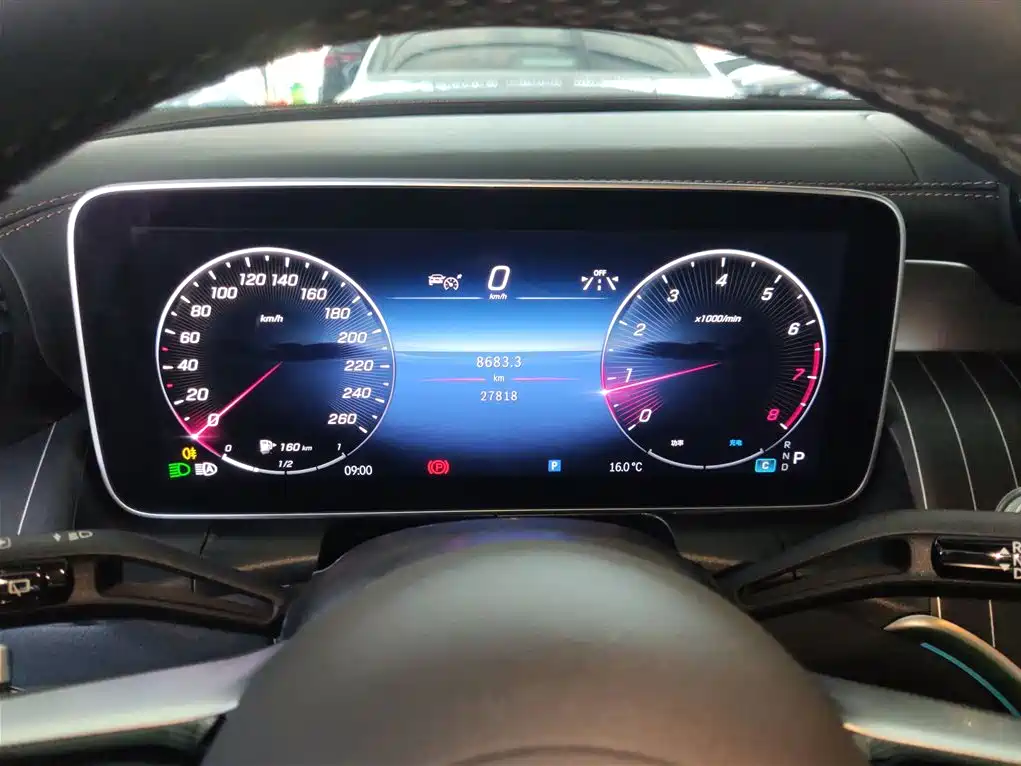 Mercedes-Benz GLC 2024 Facelift GLC 300 L 4MATIC Sport 5-seater фото 8