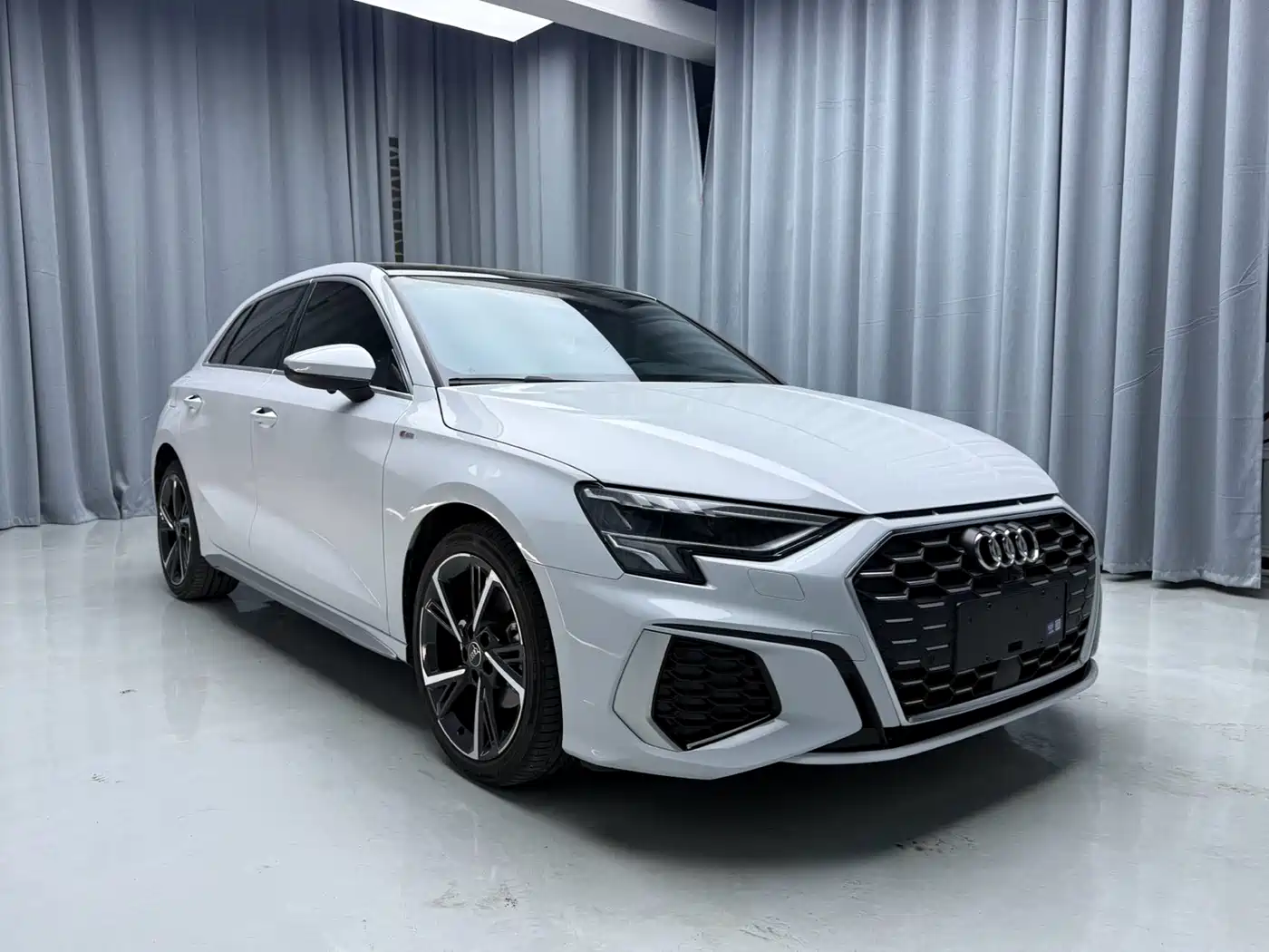 Audi A3 2023 Sportback 35 TFSI Fashion Sport фото 3