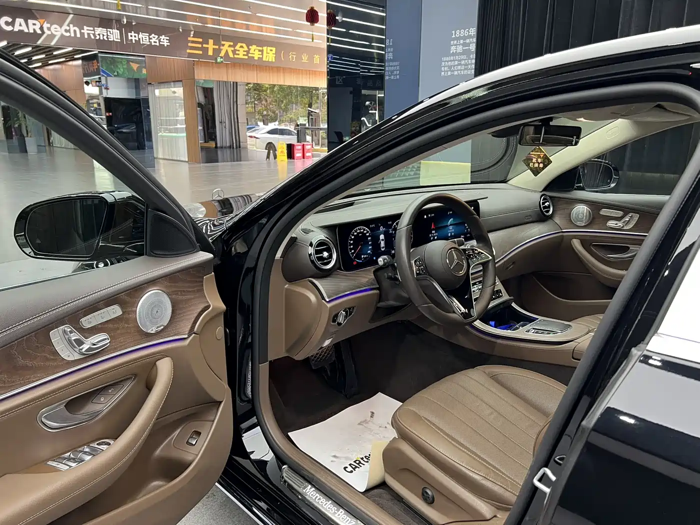 MERCEDES-BENZ E CLASS