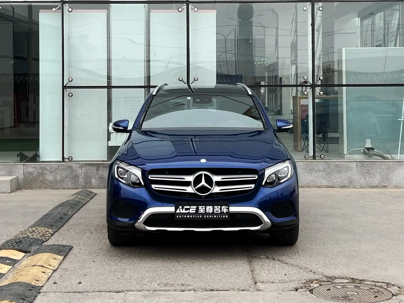 Mercedes-Benz GLC 2016 GLC 300 4MATIC Dynamic фото 2