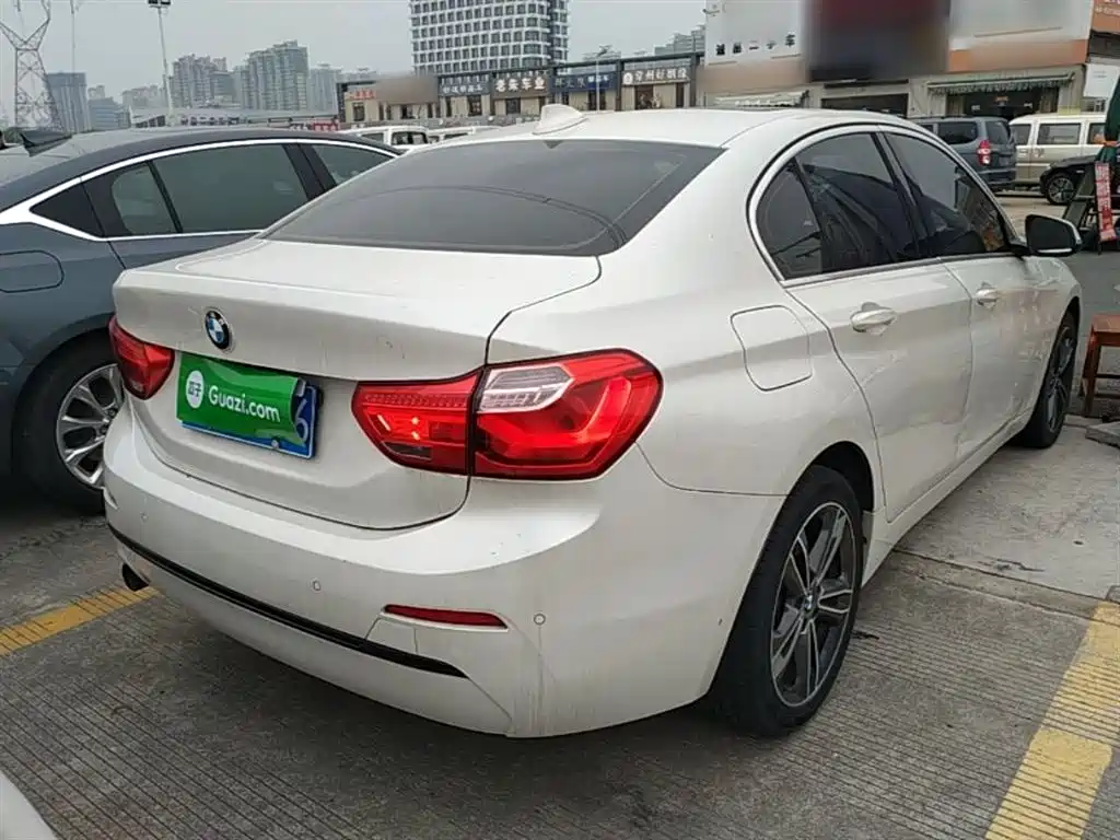 BMW 1 Series 2018 Facelift 118i Sport фото 7