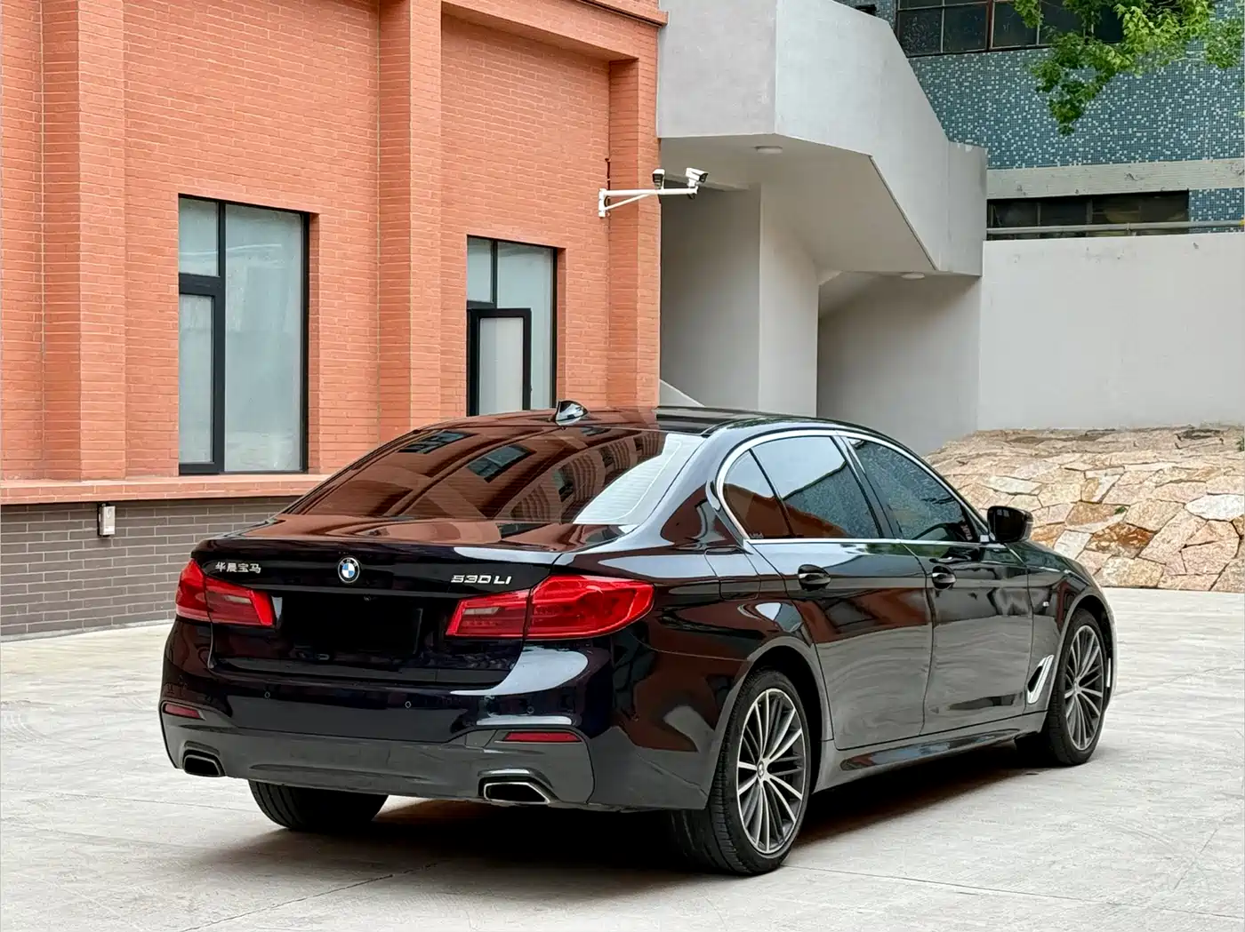 BMW 5 Series 2020 530Li Exclusive M Sport Package фото 4