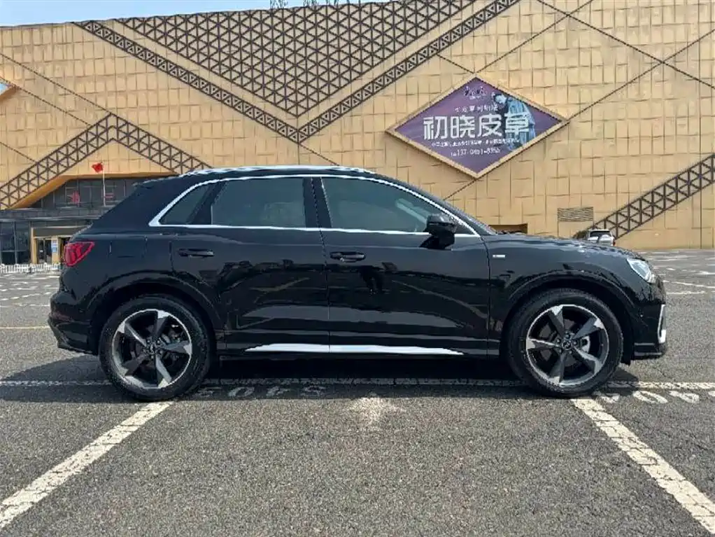 Audi Q3 2022 35 TFSI Fashion Dynamic фото 4