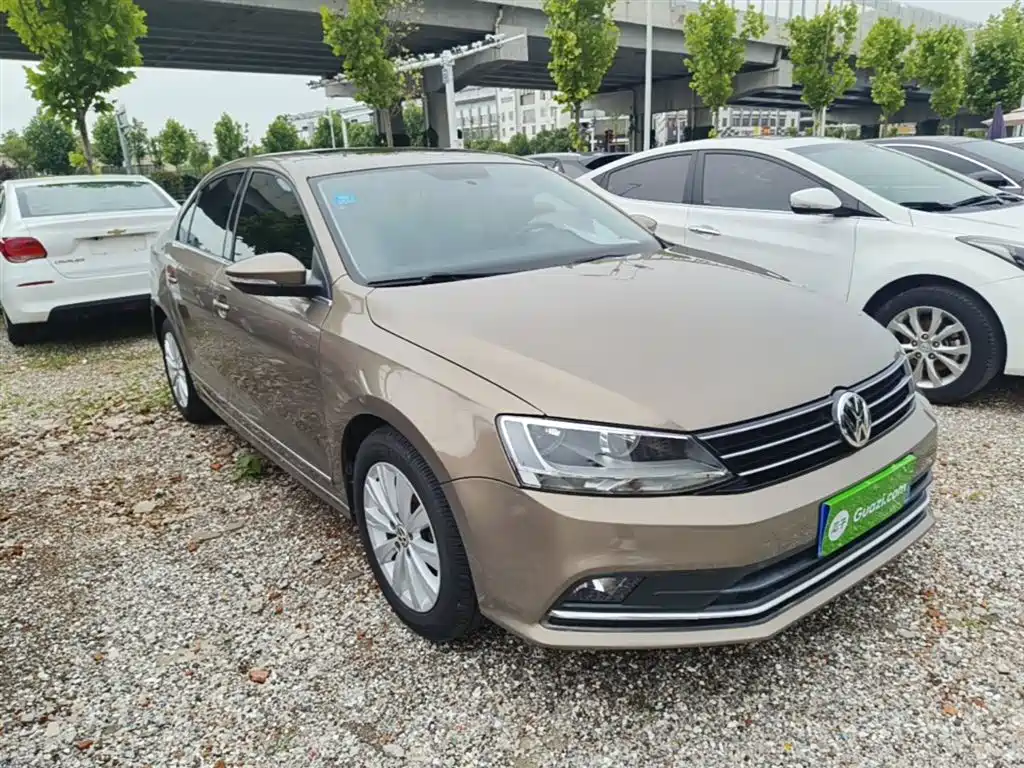 Volkswagen Sagitar 2016 230TSI 25th Anniversary Edition фото 4