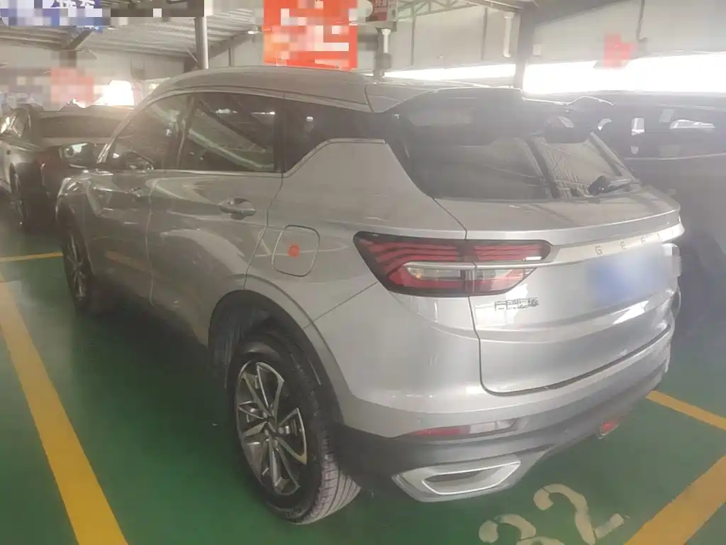 Фото 5 - Geely Coolray
