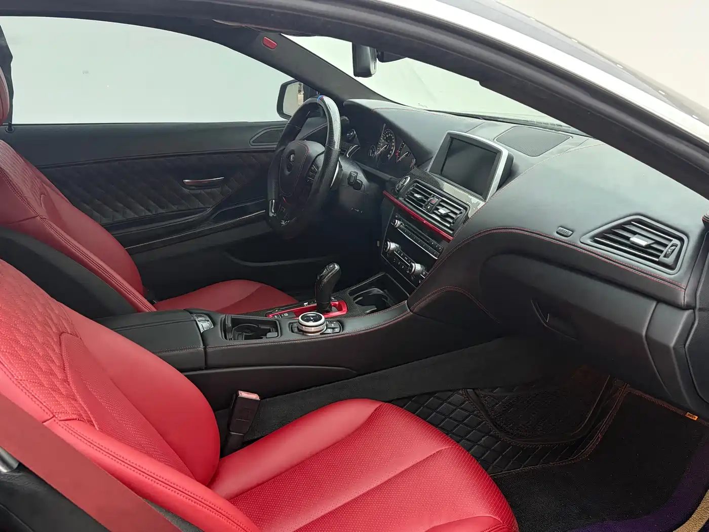 BMW 6 Series 2012 640i Coupe фото 8