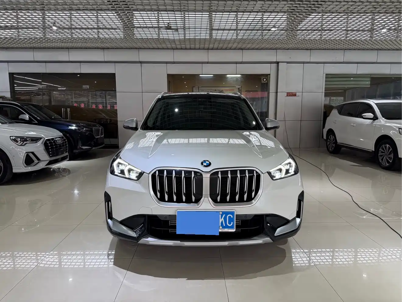 BMW X1 2023 sDrive20Li X Design Package фото 2