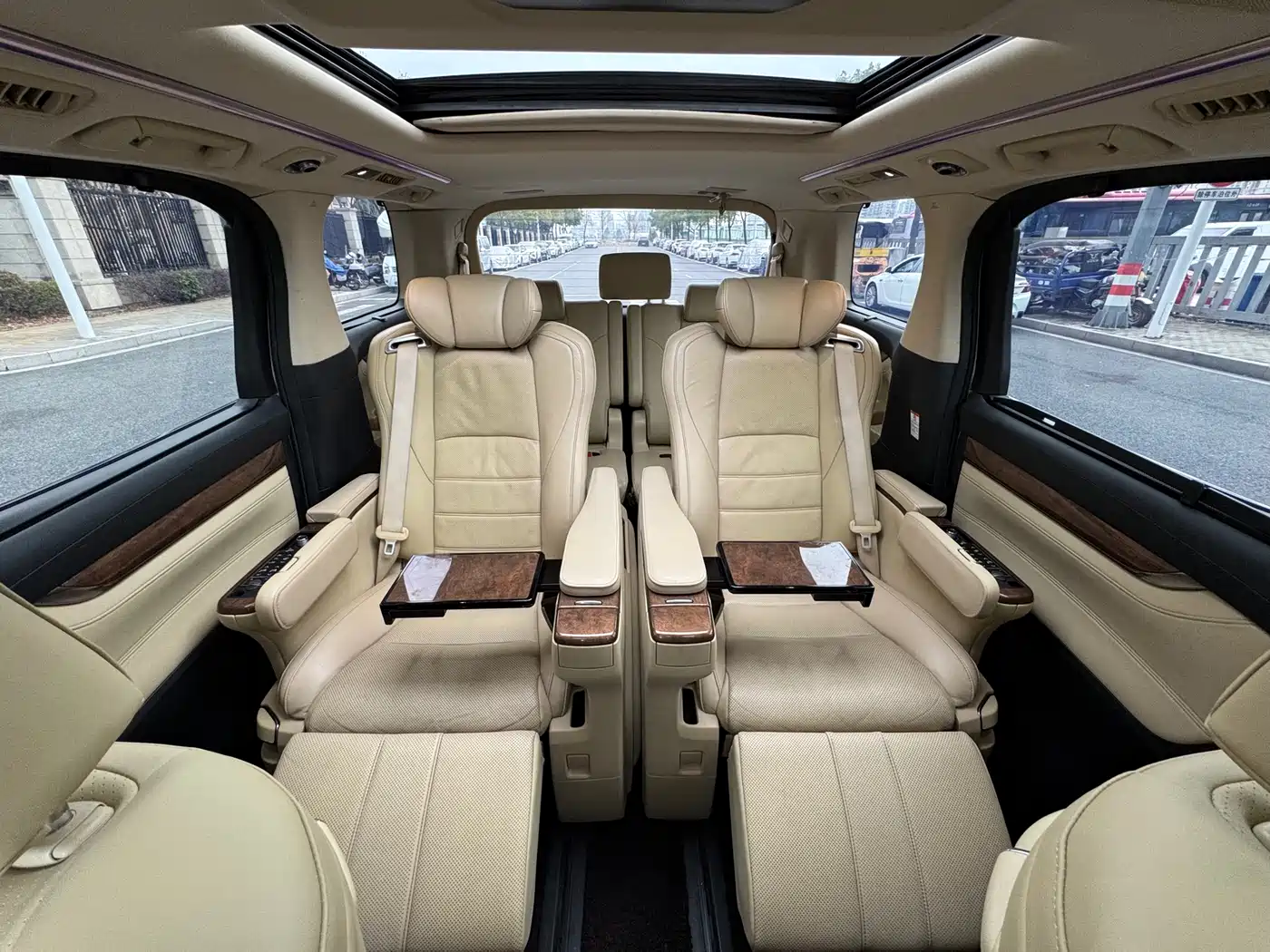 Toyota Alphard 2018 3.5L Premium фото 8