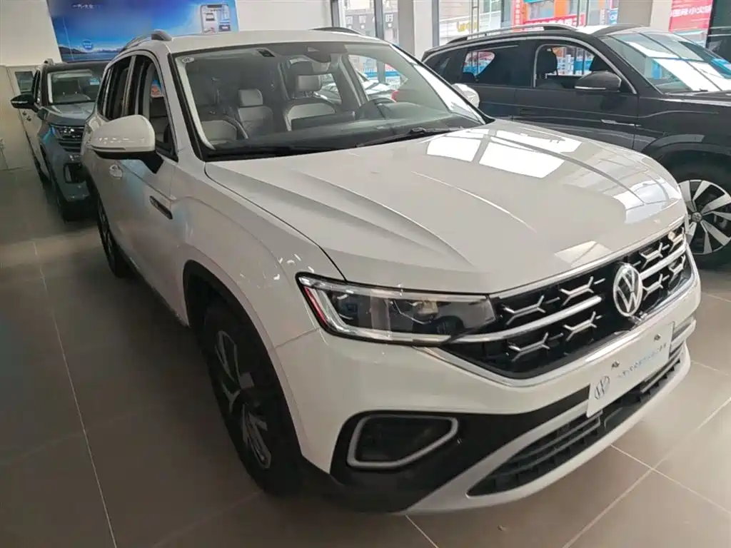 Volkswagen Tayron 2024 300TSI 2WD Luxury Plus Advanced фото 4
