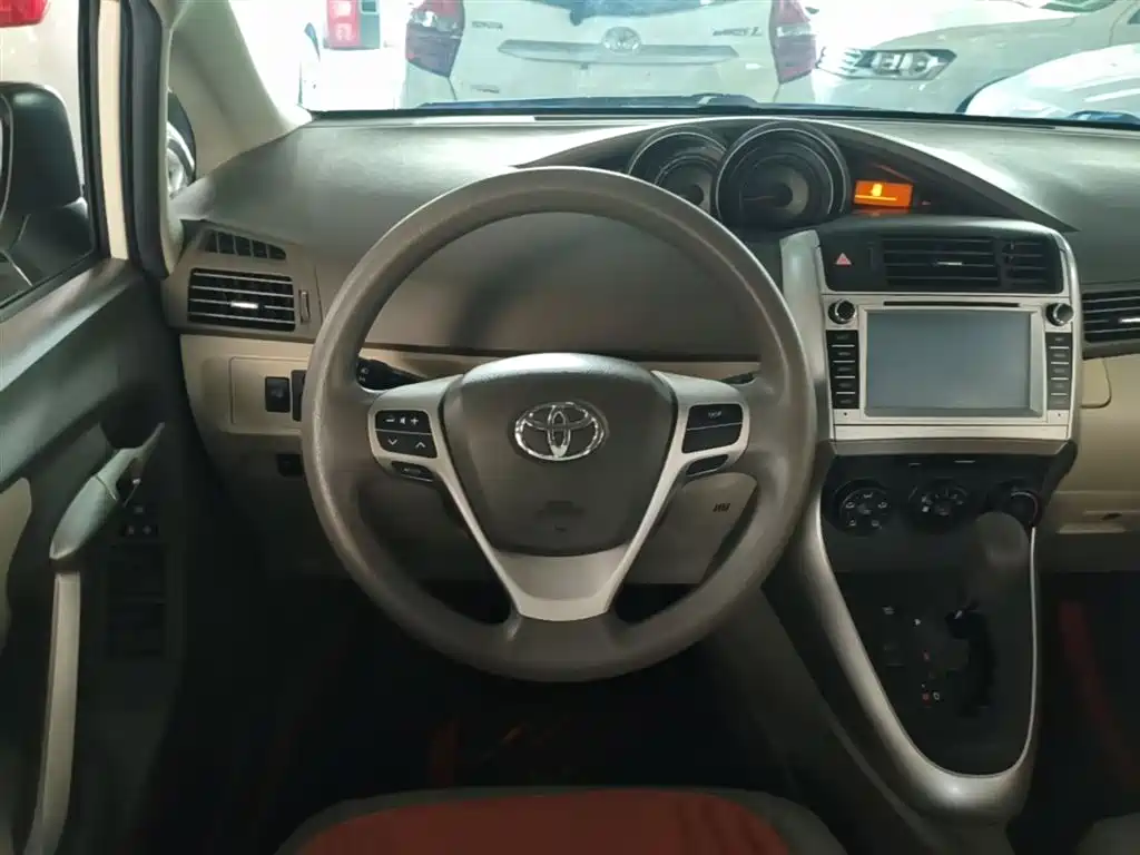 Toyota E'Z 2015 180E CVT Crossover Edition фото 11
