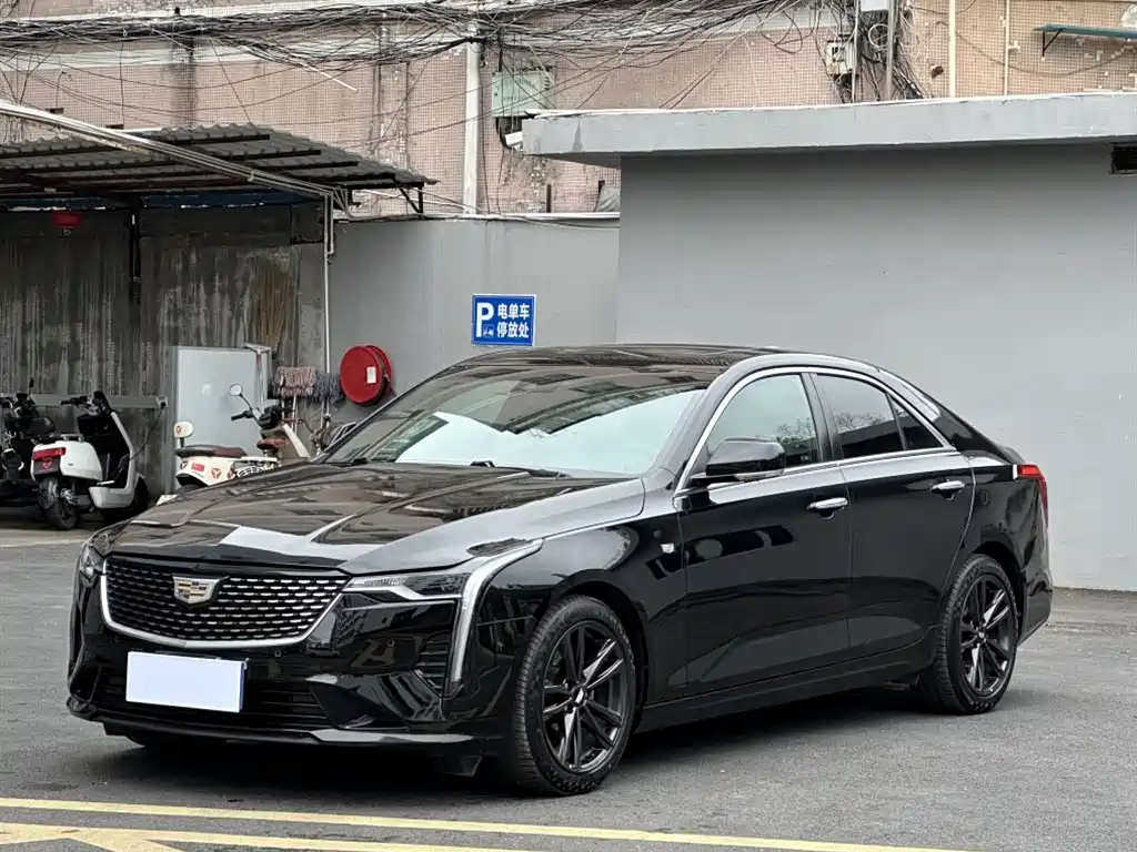 CADILLAC CT4