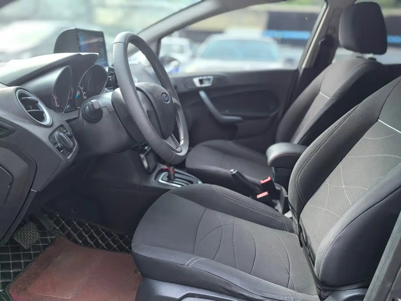 Ford Fiesta 2014 2013 Hatchback 1.5L Automatic Fashion