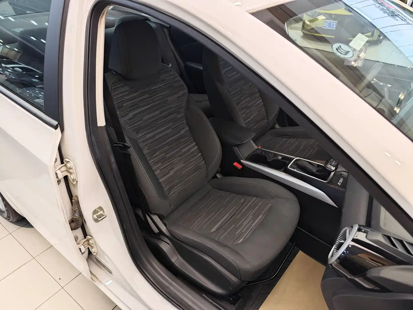 Chevrolet Monza 2023 1.5L DCT Enjoyment Edition фото 33