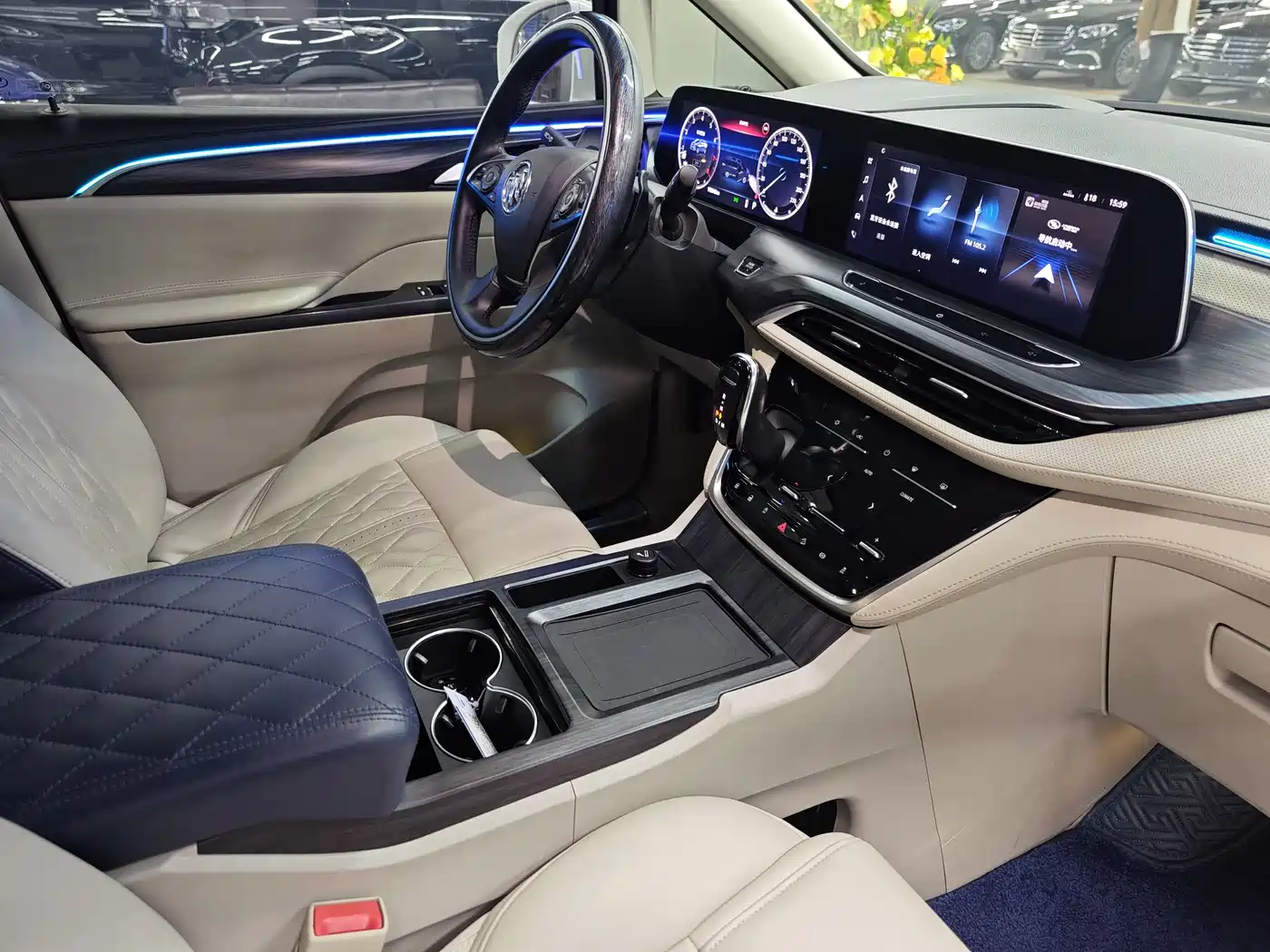 Buick GL8 2021 ES Landlord 653T Comfort фото 10