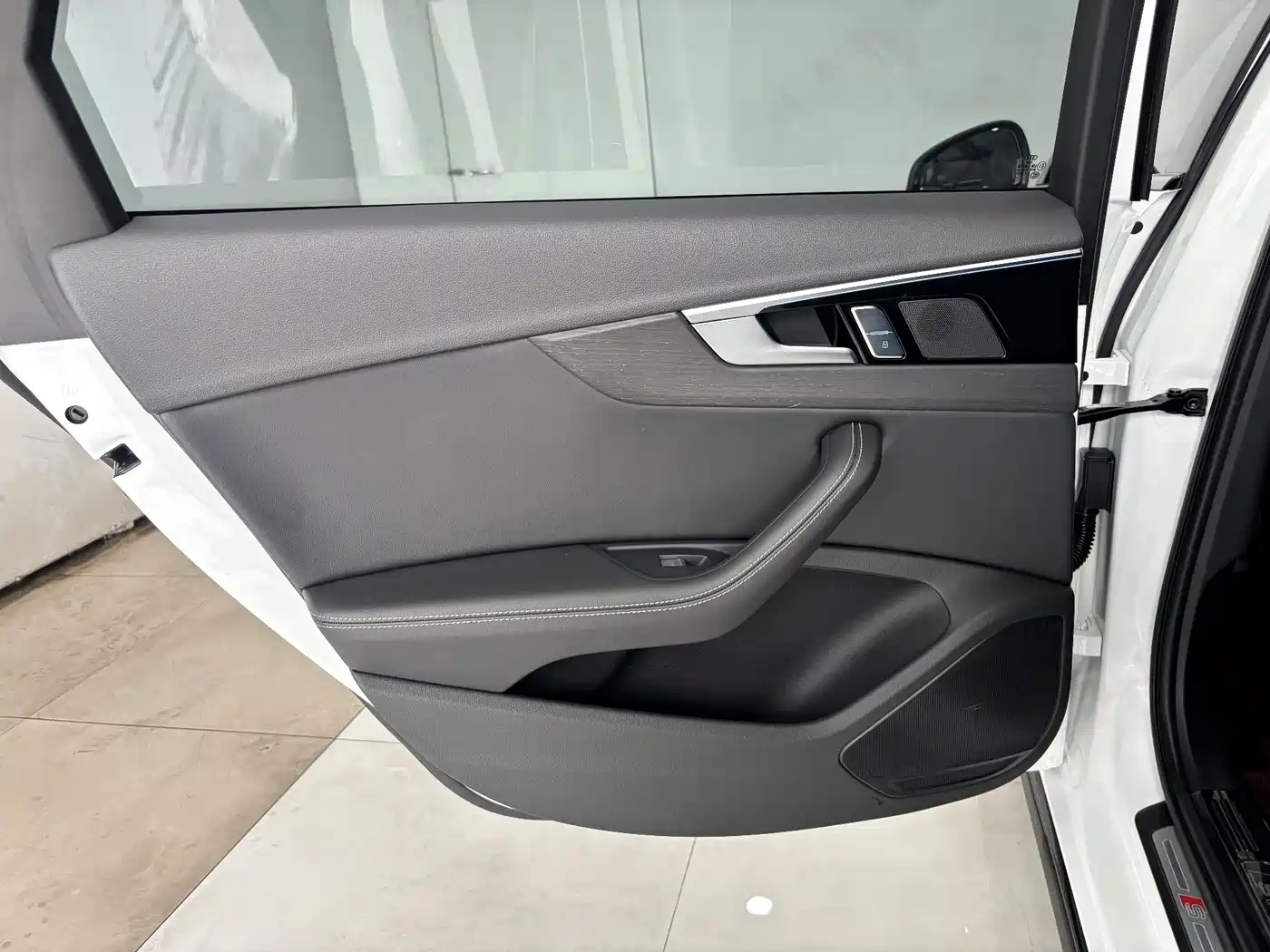 Audi A4L 2024 40 TFSI Luxury Dynamic фото 22