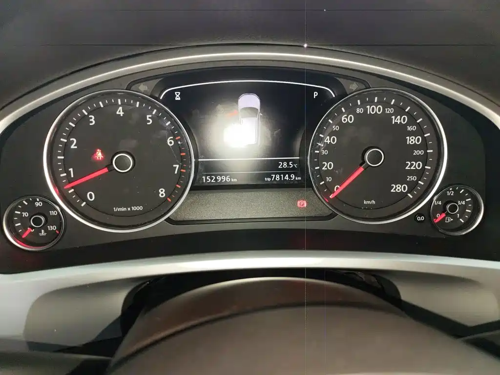 Фото 8 - Volkswagen Touareg