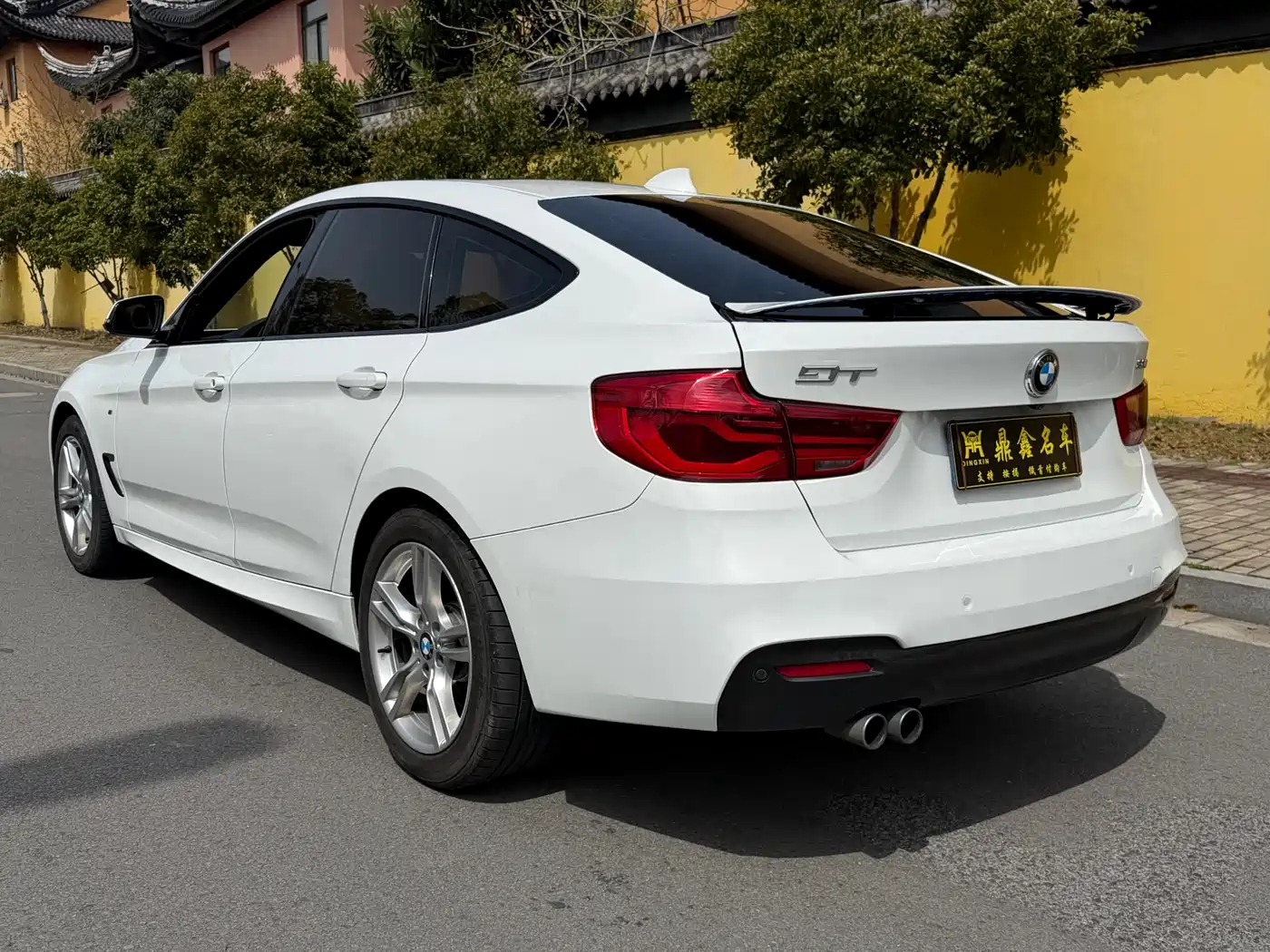 BMW 3 Series GT 2019 320i M Sport Model фото 11