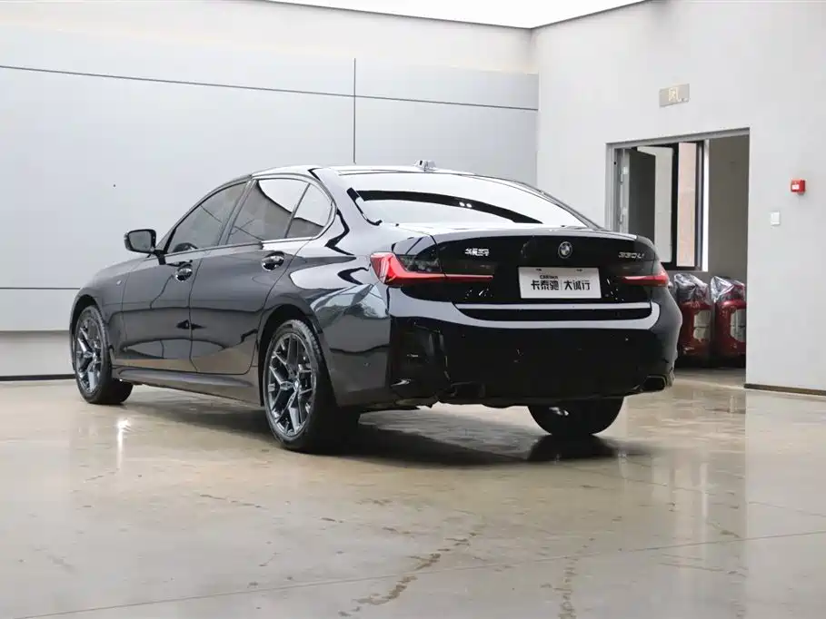 BMW 3 Series 2025 330Li M Sport Night Edition фото 33