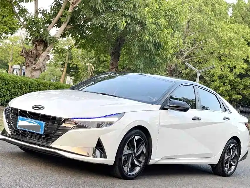 Hyundai Elantra 2021 1.5L CVT GLX Elite Edition