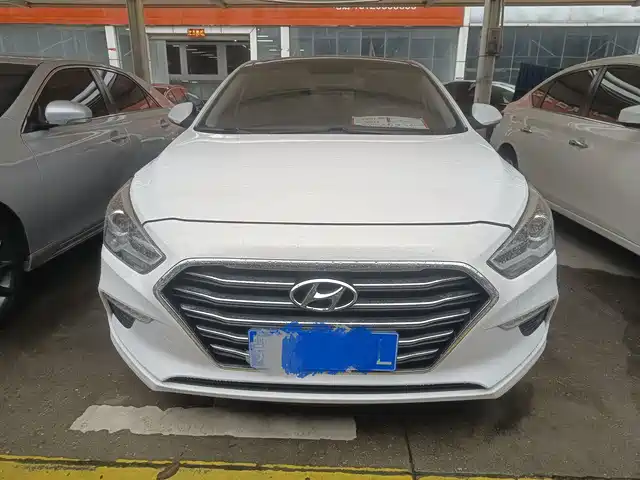 hyundai name-picture