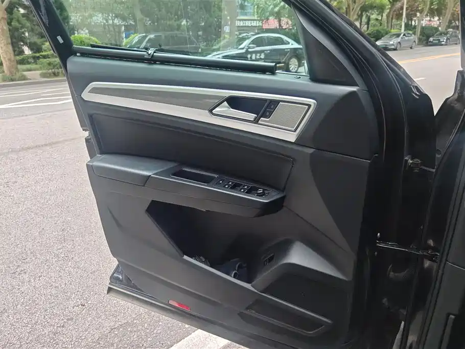 Volkswagen Teramont 2019 380TSI 4WD Comfort China V фото 7