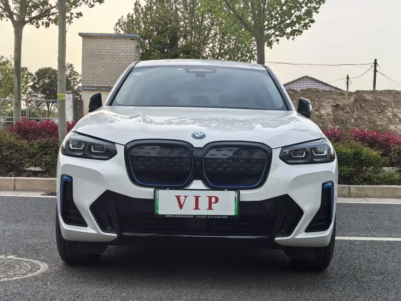 BMW IX3