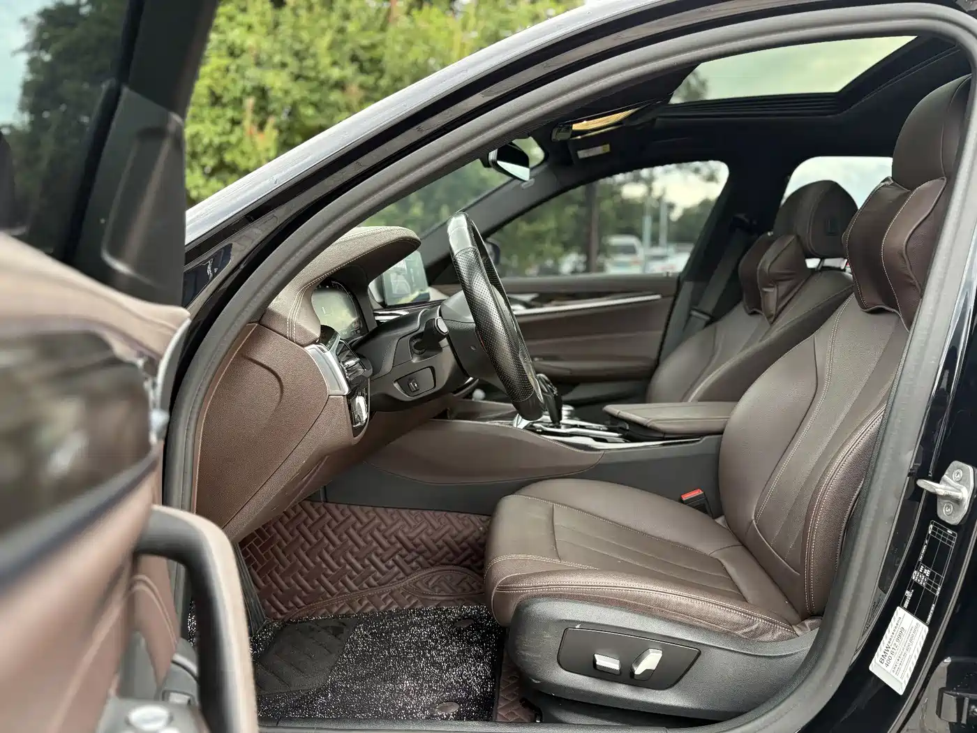 Фото 6 - BMW 5 Series