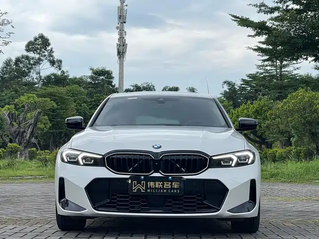 BMW 3 Series 2025 330Li M Sport Night Edition — фото 2